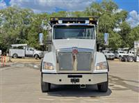 2025 Kenworth T880