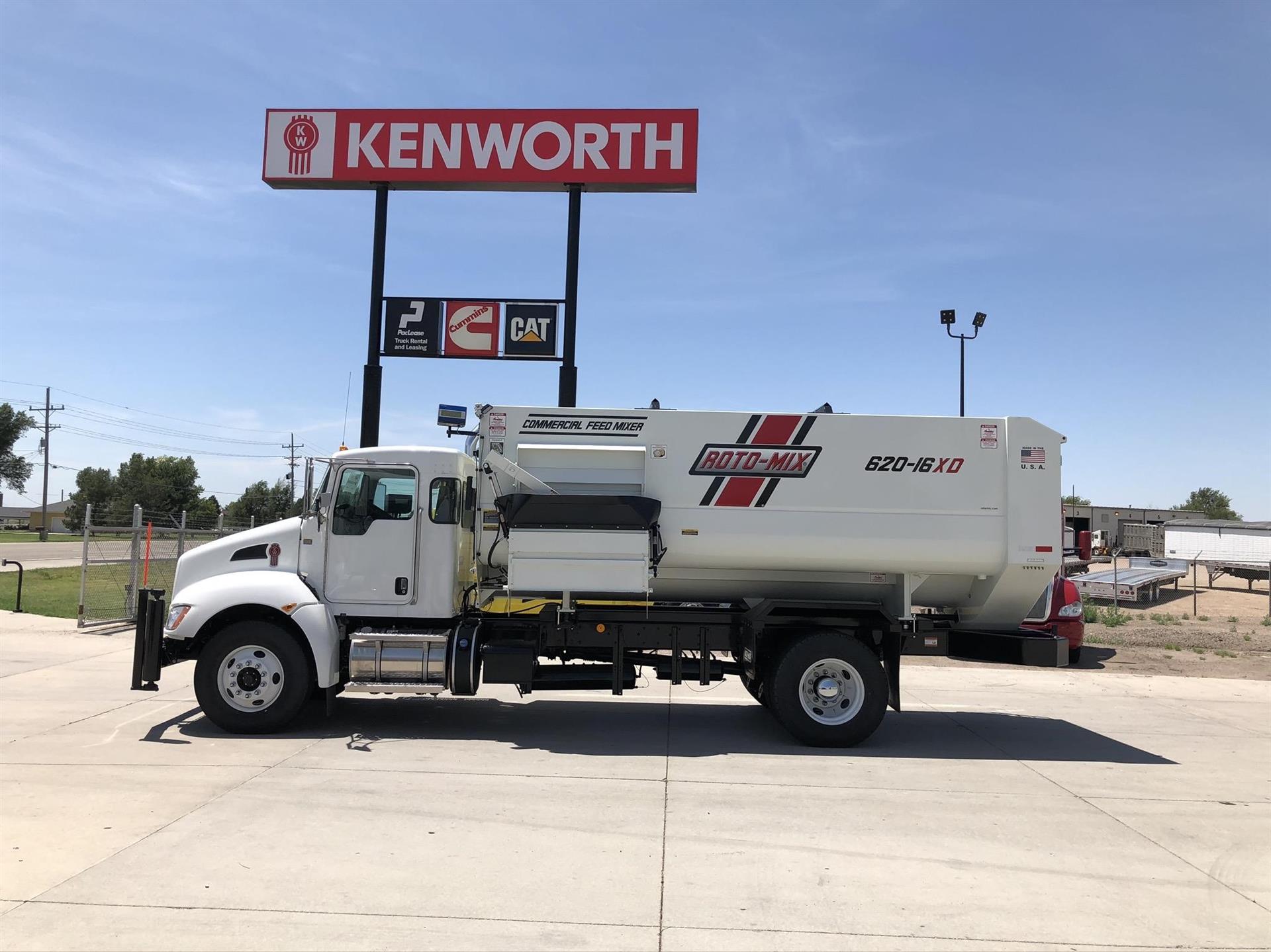 2021 Kenworth T370