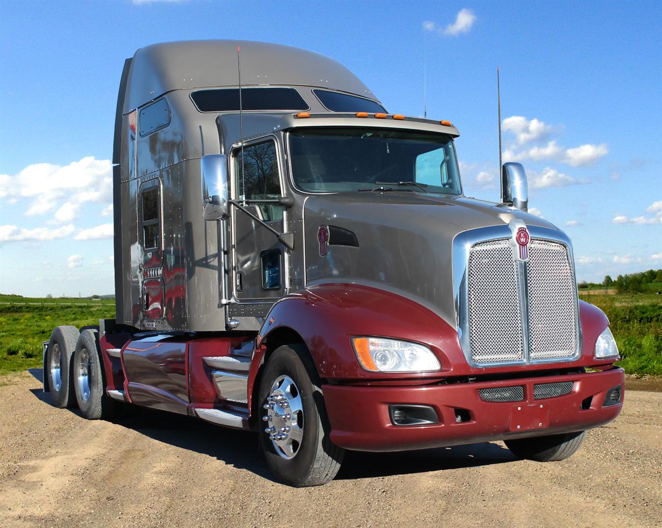 Грузовик Kenworth t660