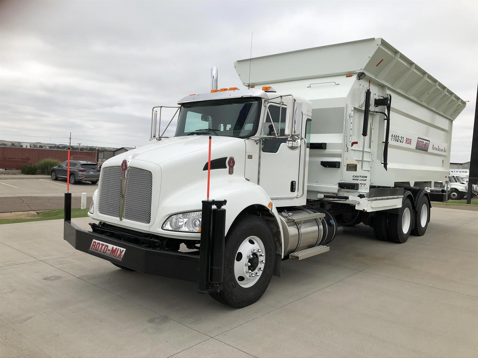 2021 Kenworth T370