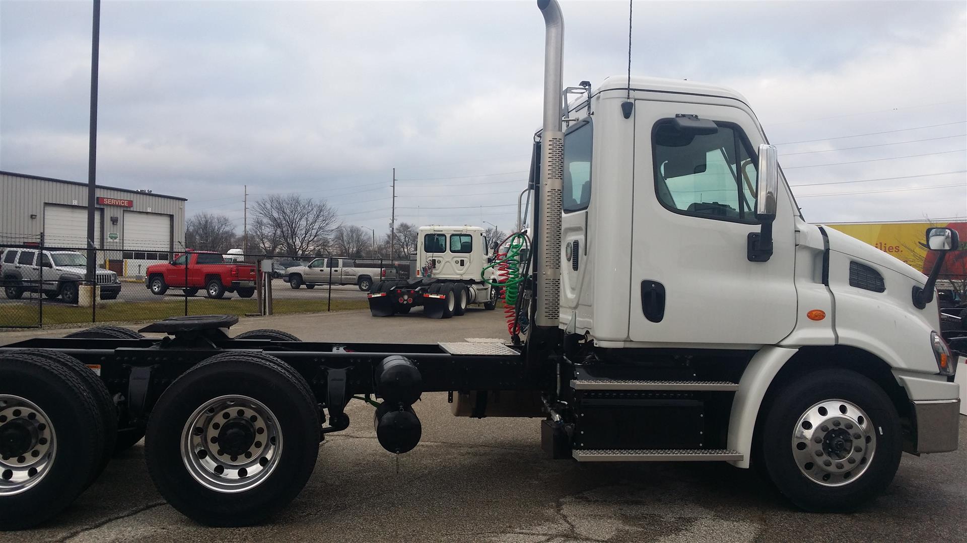 2017 Freightliner CA113 2017 Freightliner CA113