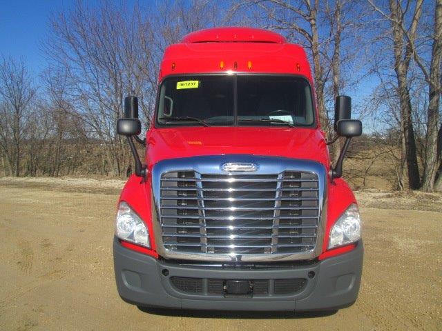 2015 Freightliner EVO 2015 Freightliner EVO