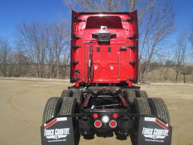 2015 Freightliner EVO 2015 Freightliner EVO