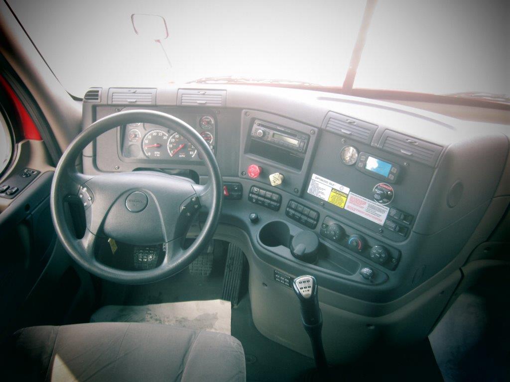 2015 Freightliner EVO 2015 Freightliner EVO