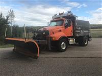 Used 2002 Sterling 9513 for Sale