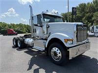 2025 International HX520
