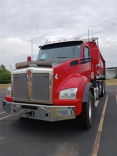 Used 2021 Kenworth T880 for Sale
