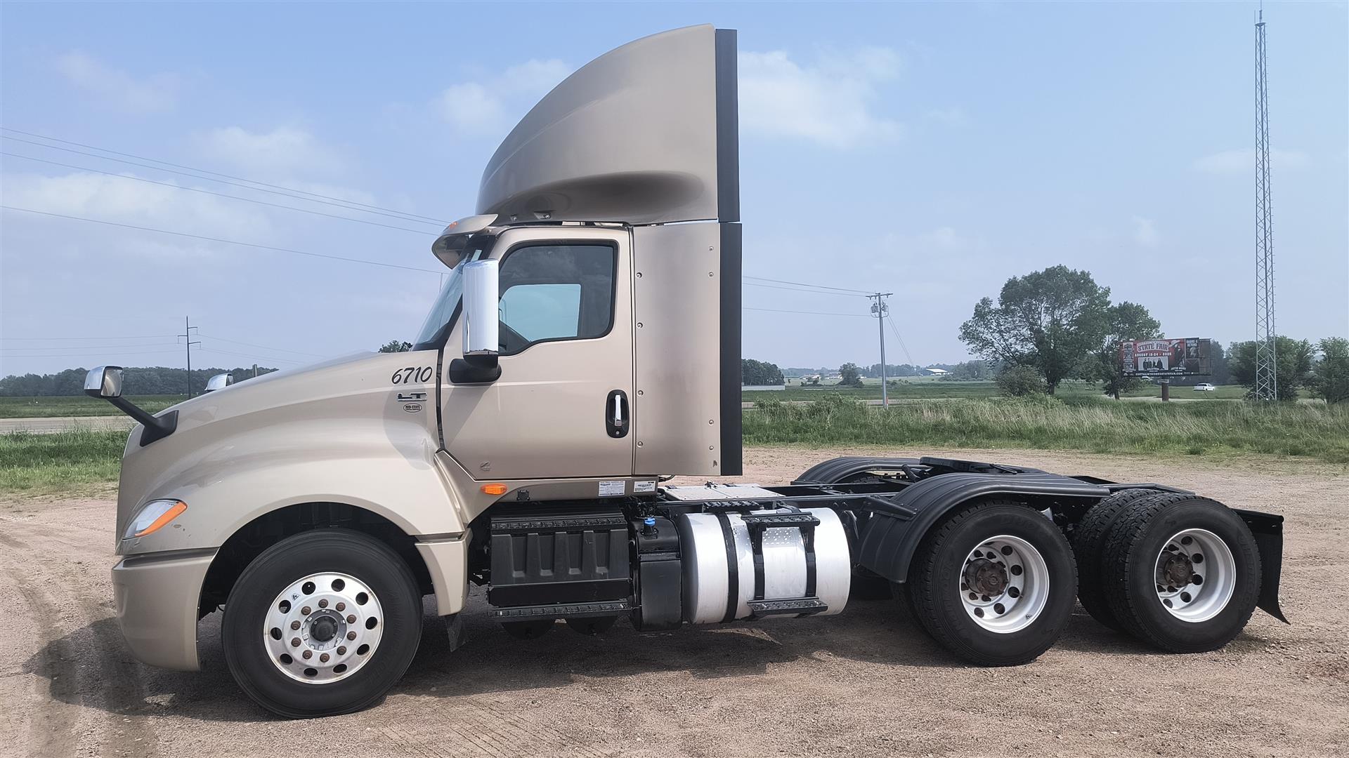 2019 International LT625