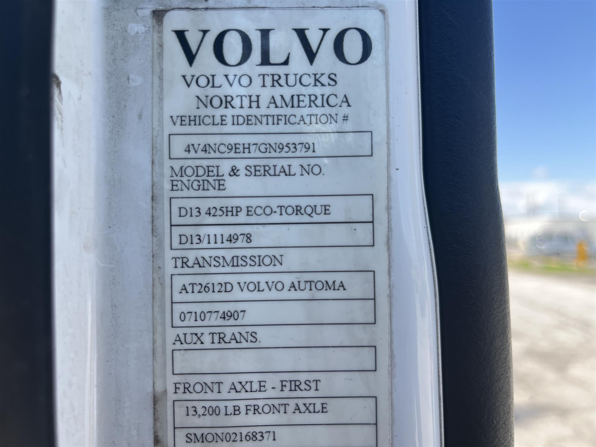 2016 Volvo VNL670 – 953791