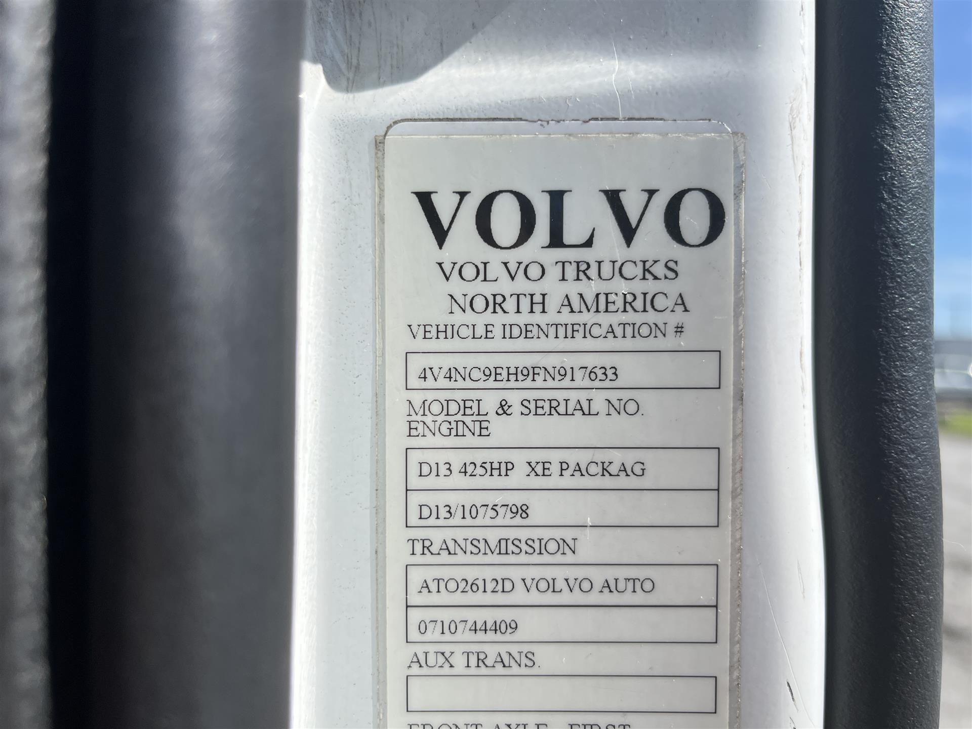 2015 Volvo VNL630 – 917633