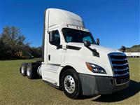 2018 Freightliner Cascadia Day Cab