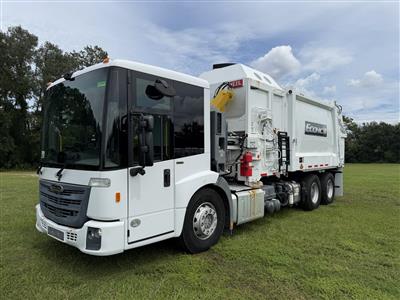 2022 Freightliner Econic High Cab 