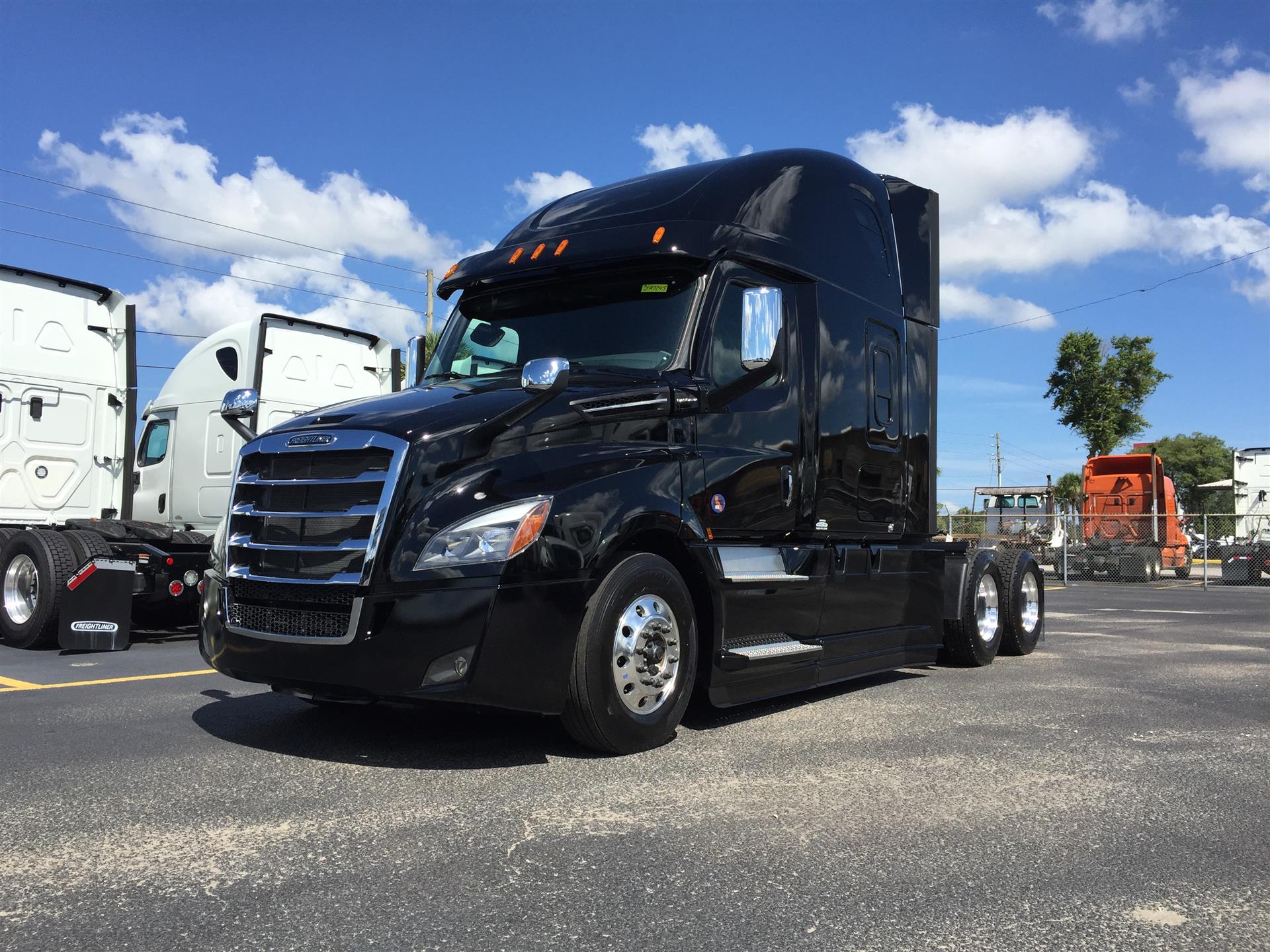 Freightliner Cascadia 2019 чёрный