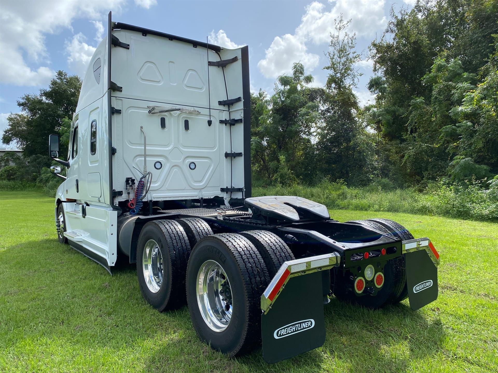 2021 Freightliner Cascadia