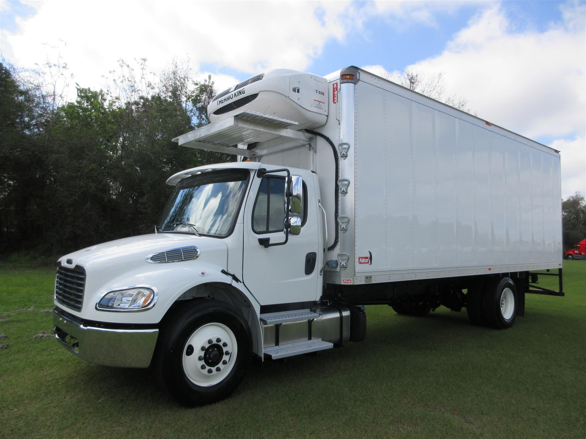 2021-freightliner-m2-106