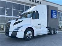 2025 Volvo VNL64T400