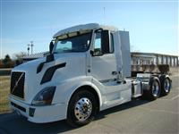 Used 2013 Volvo VNL64T300 for Sale