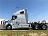 Used 2013 Volvo VNL64T670 for Sale