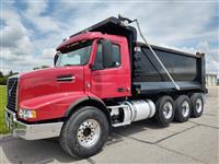Used 2016 Volvo VHD64B300 for Sale