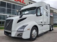 2025 Volvo VNL64T860