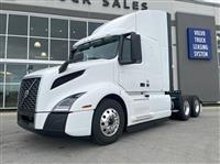 2025 Volvo VNL64T400