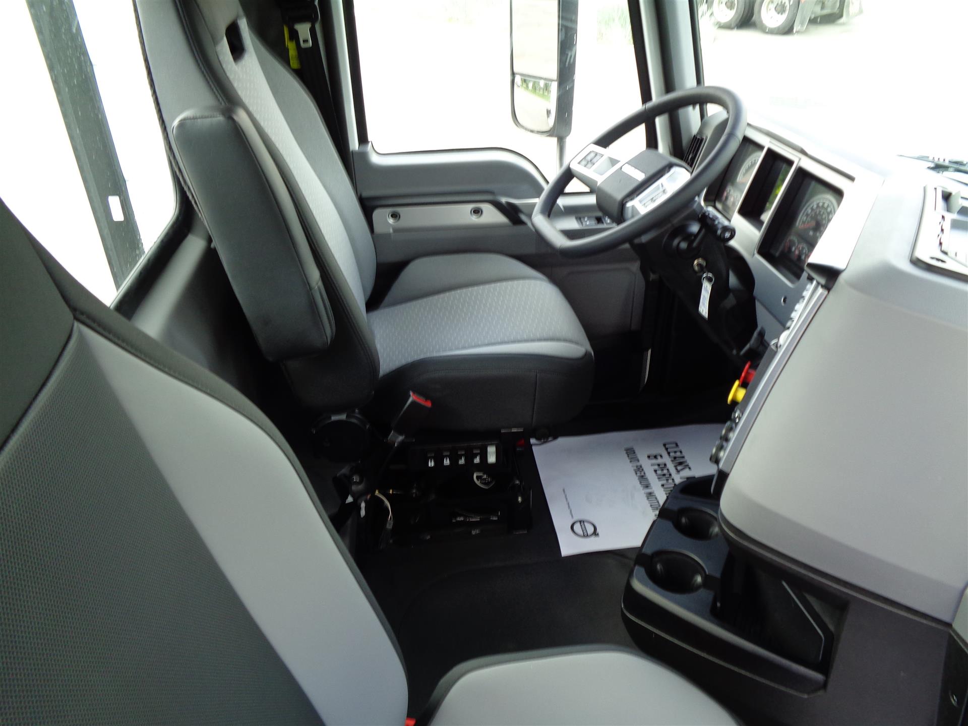 2020 Mack Anthem Day Cab