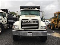 2016 Mack GU713