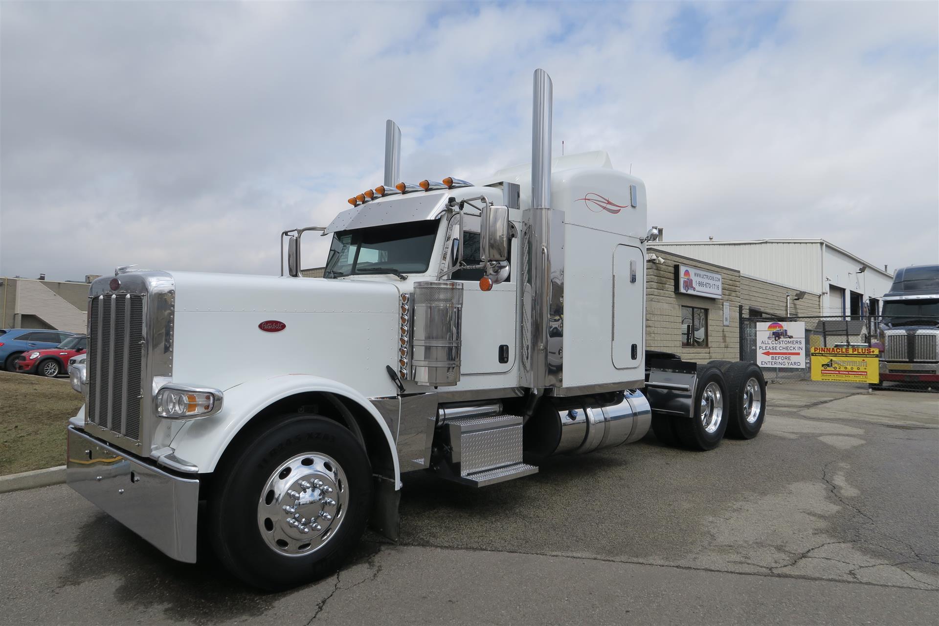 2015 Peterbilt 389