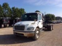 Used 2005 Freightliner M2 106 for Sale