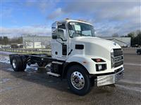 2025 Mack MD742