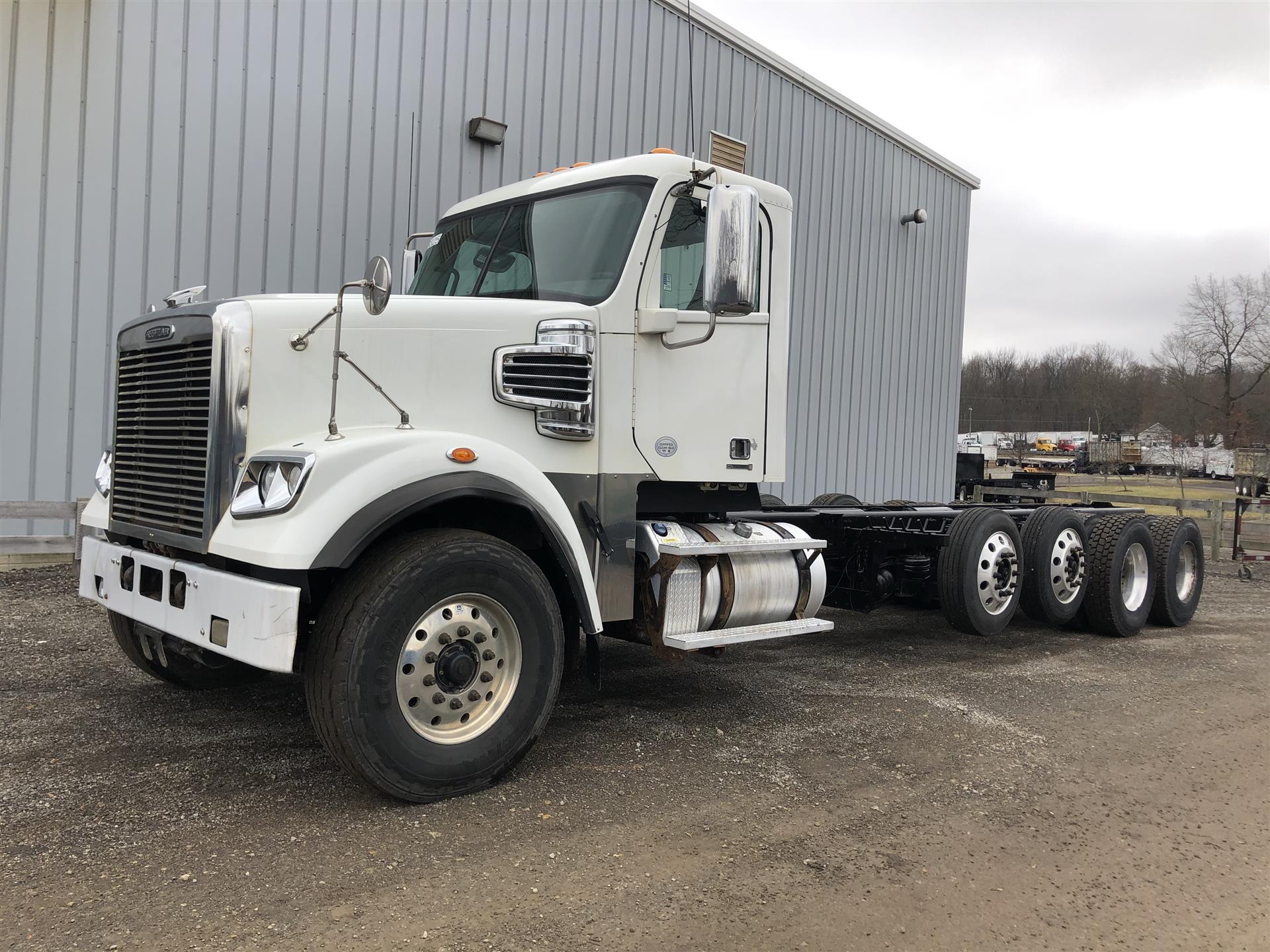 2014 Freightliner- Coronado - Robertson Truck Group