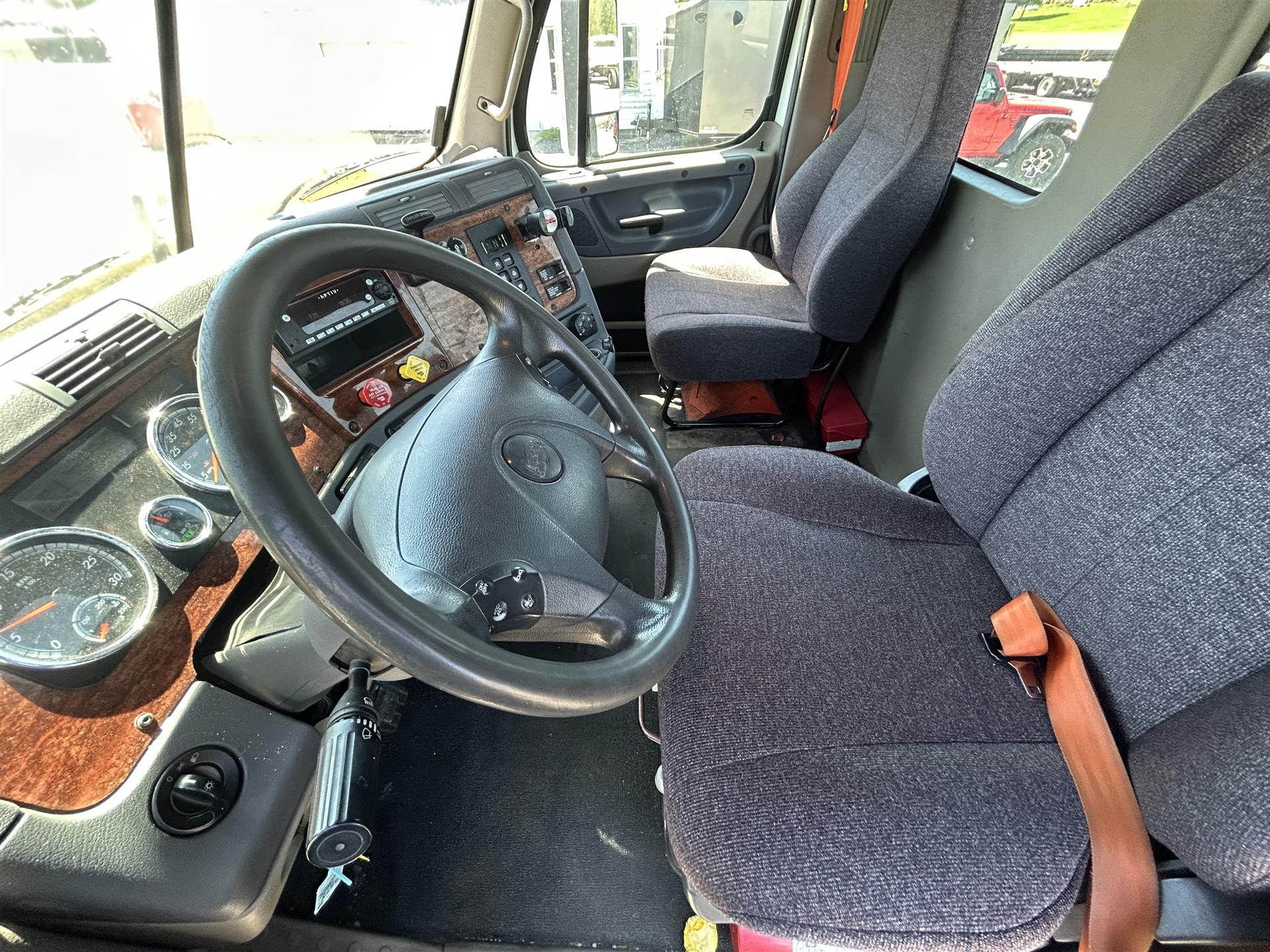 2017 Freightliner- Cascadia