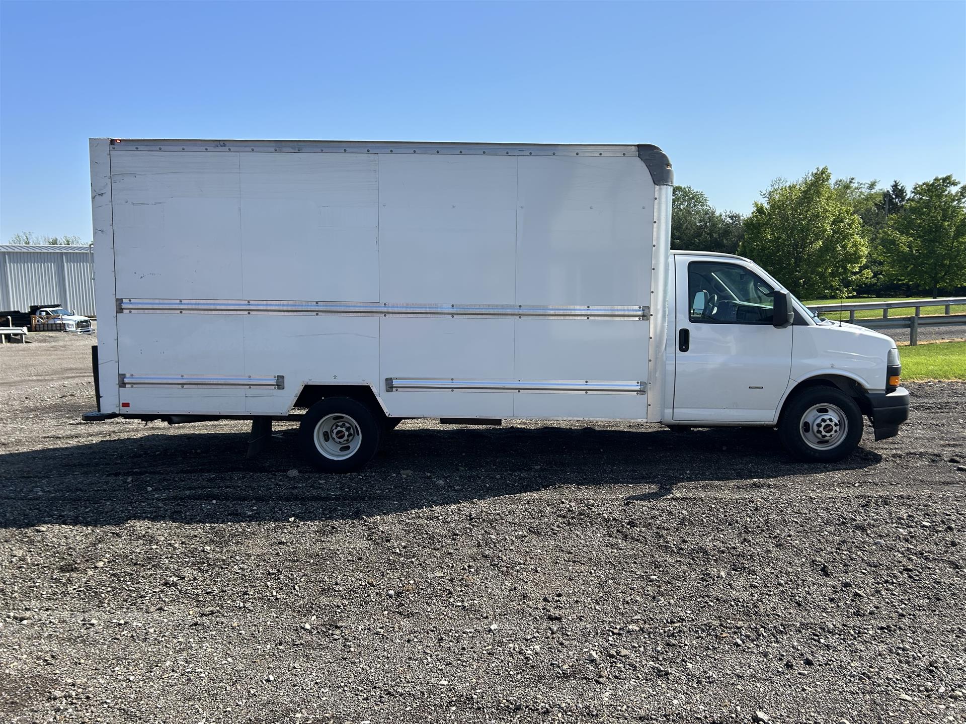2020 GMC- G3500