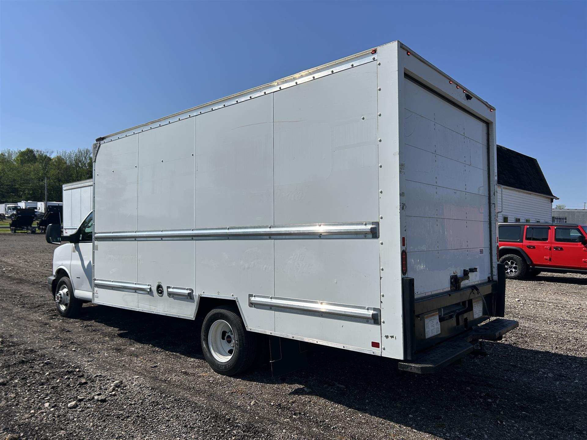 2020 GMC- G3500