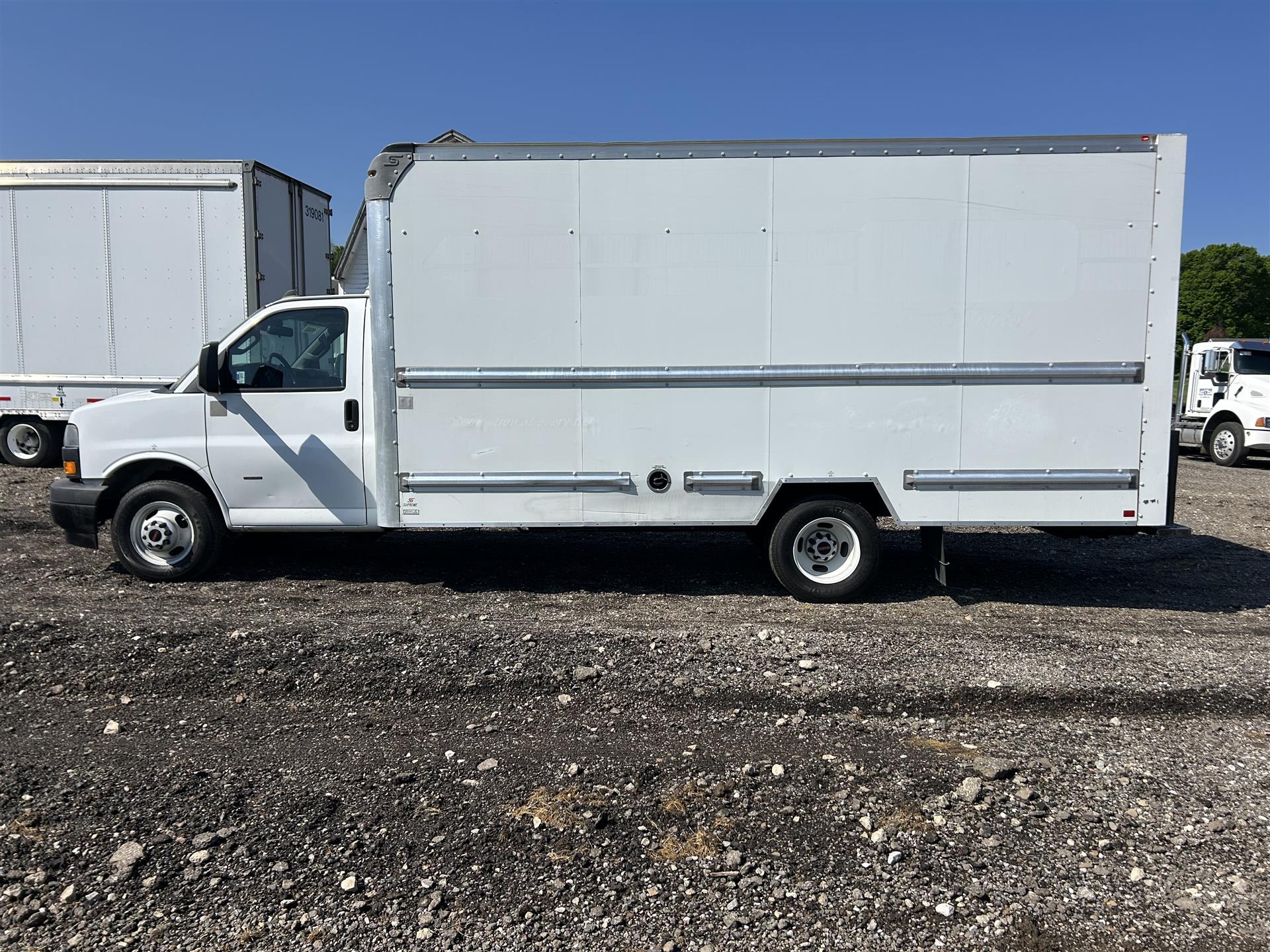 2020 GMC- G3500