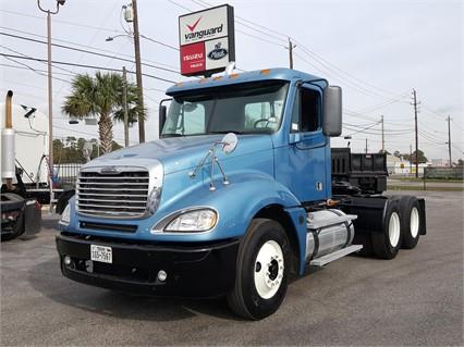 2007 Freightliner COLUMBIA 120
