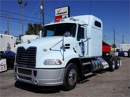 2012 Mack PINNACLE CXU613