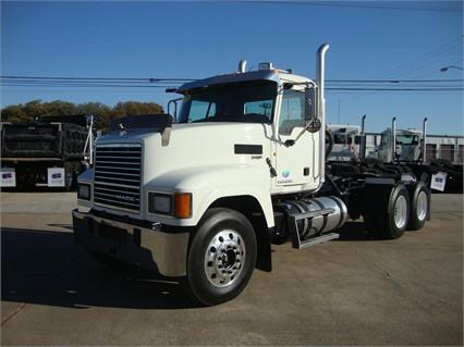 2015 Mack PINNACLE CHU613