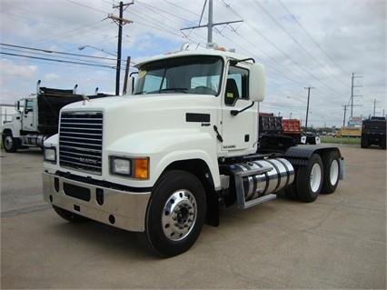 2013 Mack PINNACLE CHU613