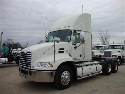 2015 Mack PINNACLE CXU613