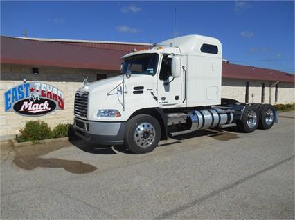 2016 Mack PINNACLE CXU613