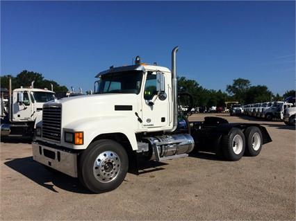 2013 Mack PINNACLE CHU613