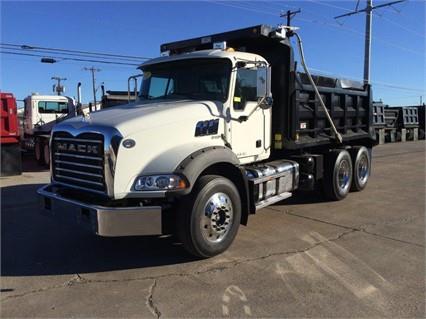 2015 Mack GRANITE GU813