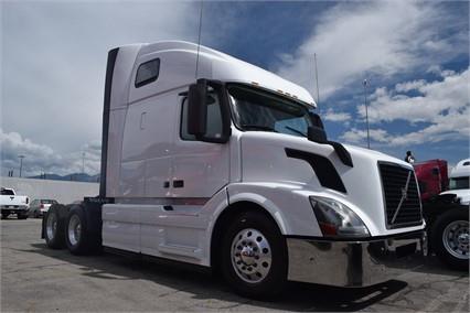 2013 Volvo VNL64T670
