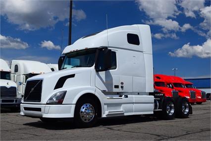 2013 Volvo VNL64T670