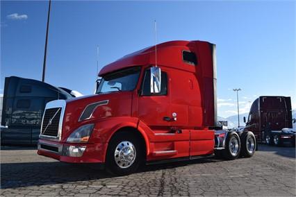 2013 Volvo VNL64T670
