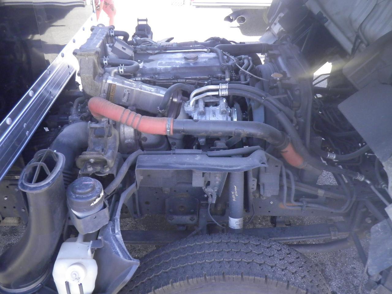 2010 ISUZU NPR