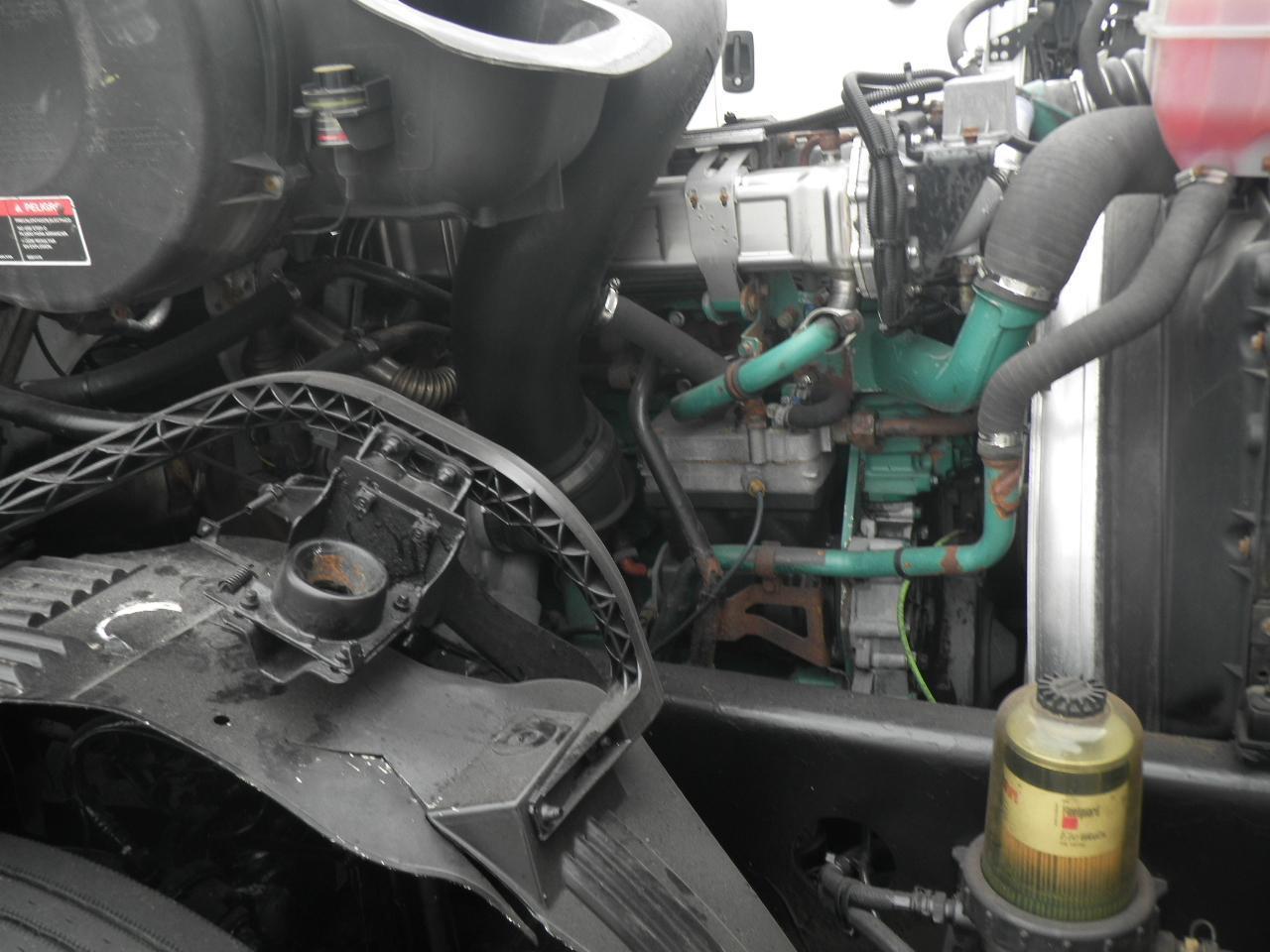 2007 Volvo VNL64T670