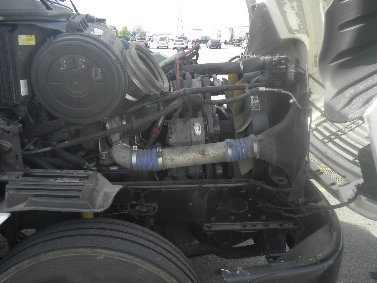 2007 Freightliner CL12064ST  