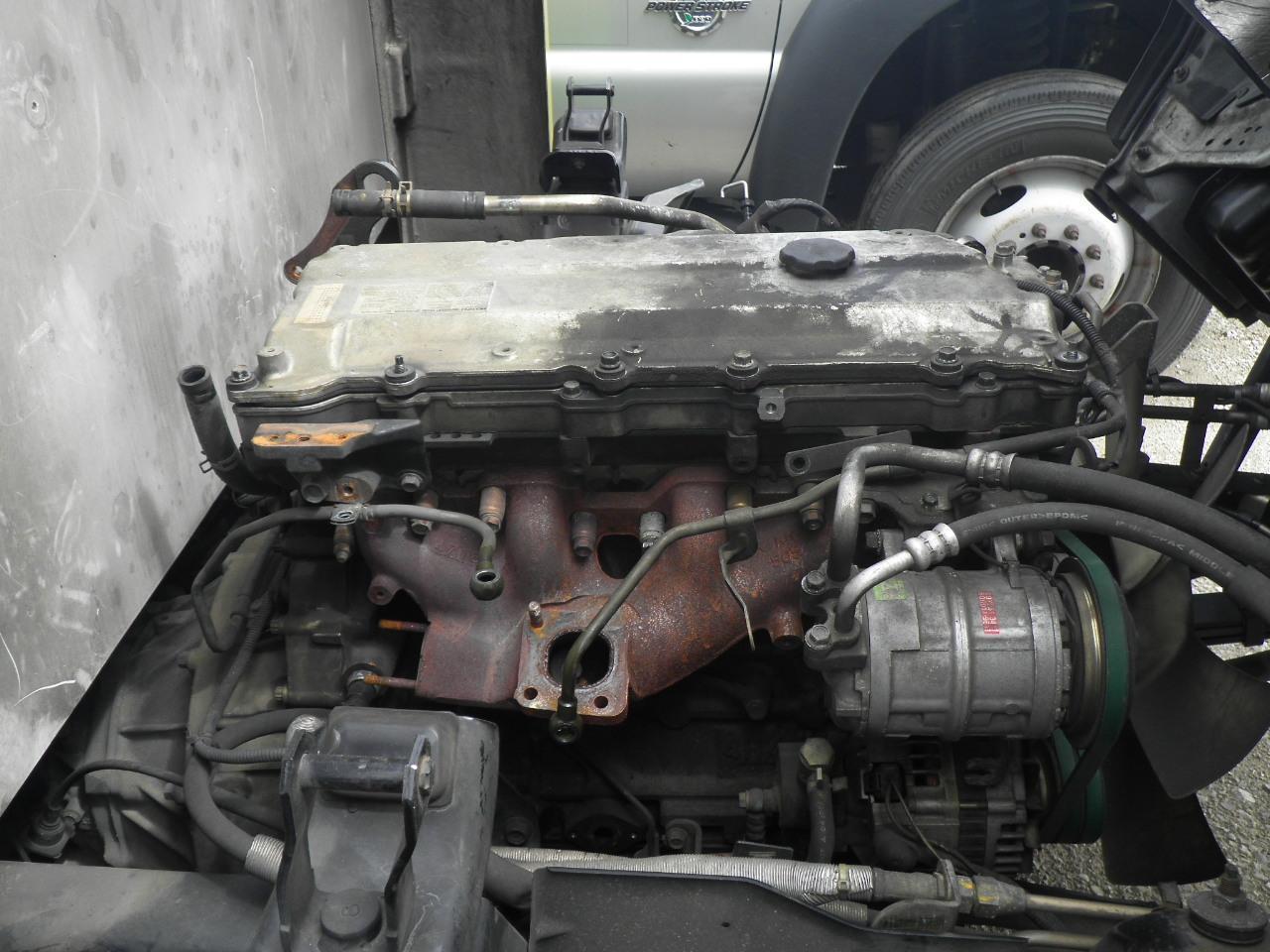 2005 ISUZU NPR